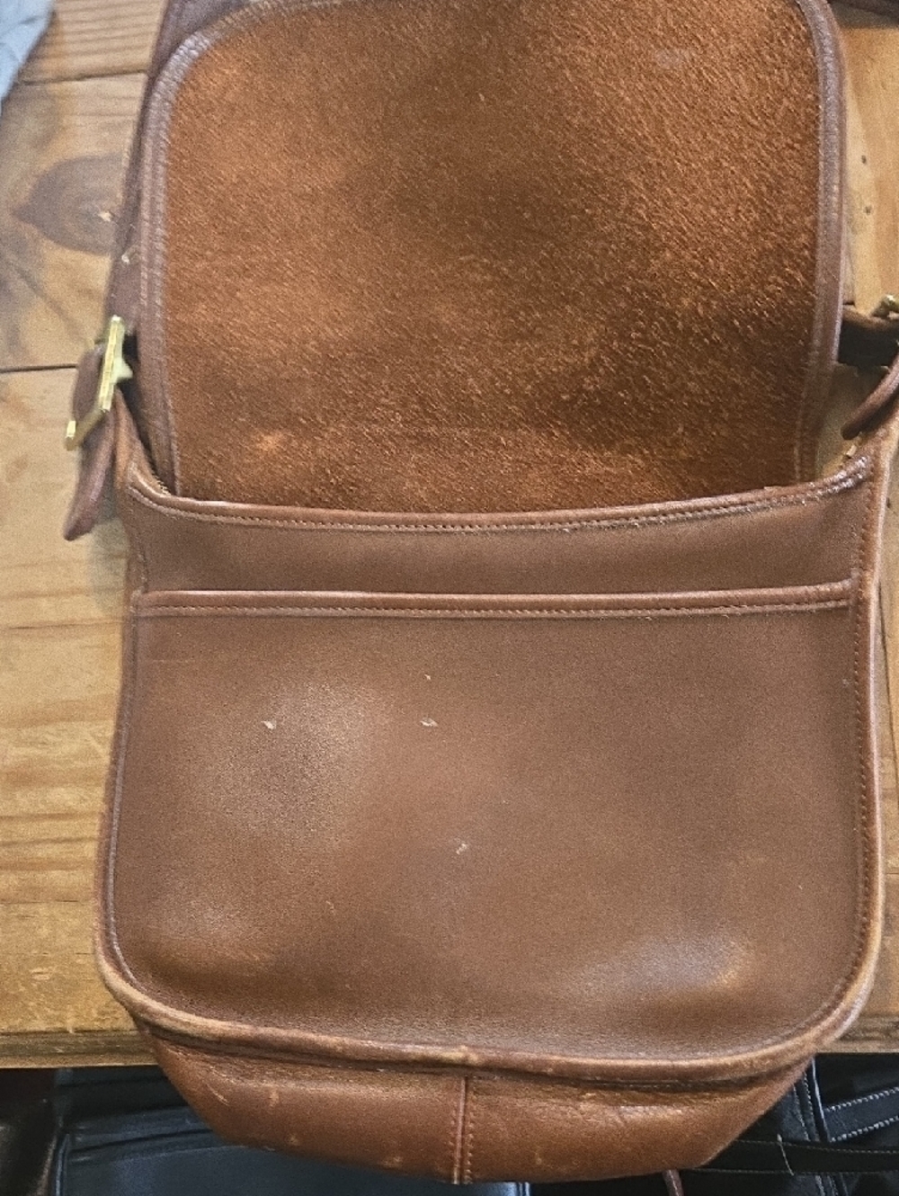 Vintage Coach Brown Leather Crossbody Bag - Picture 2 of 6